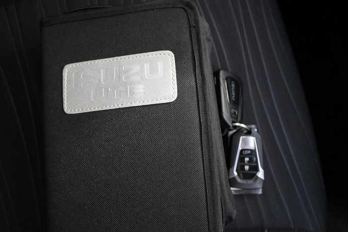 2023 Isuzu MU-X LS-U