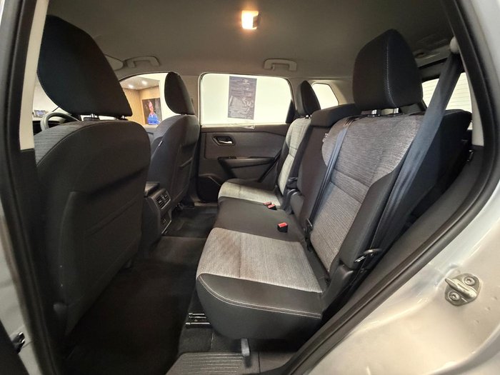 2024 Nissan X-TRAIL ST