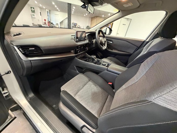 2024 Nissan X-TRAIL ST