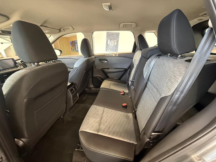 2024 Nissan X-TRAIL ST