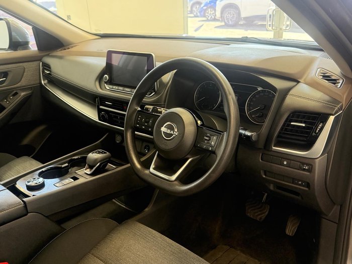 2024 Nissan X-TRAIL ST