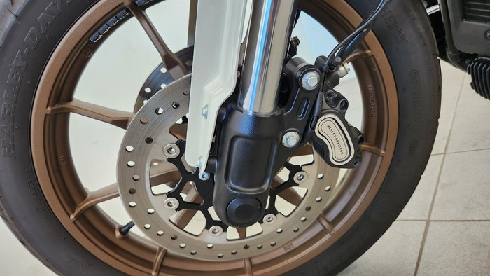 2023 Harley-Davidson Low Rider ST 117 (FXLRST) Softail Beige