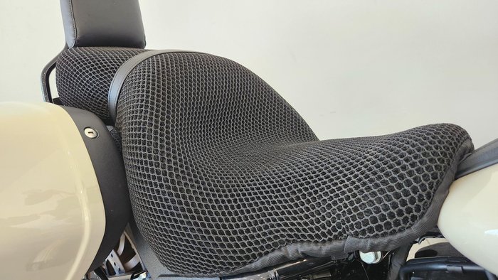 2023 Harley-Davidson Low Rider ST 117 (FXLRST) Softail Beige