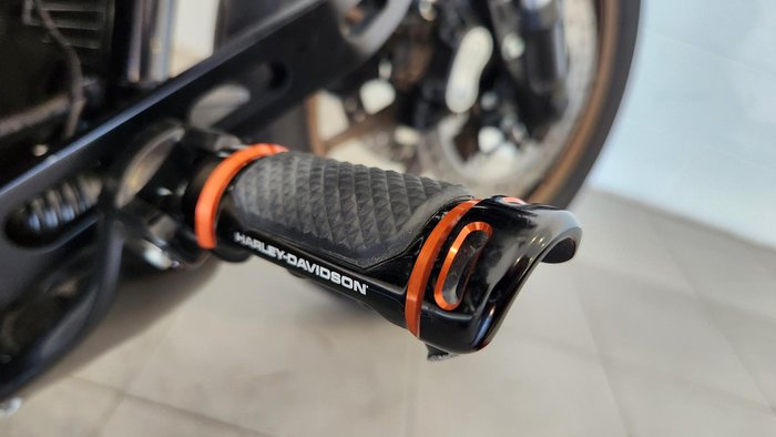 2023 Harley-Davidson Low Rider ST 117 (FXLRST) Softail Beige