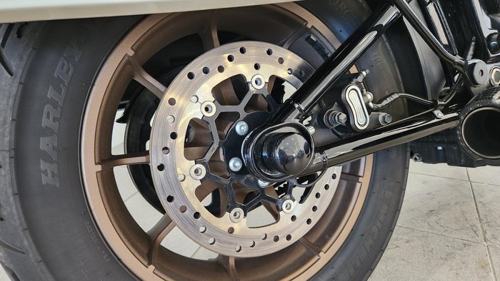 2023 Harley-Davidson Low Rider ST 117 (FXLRST) Softail Beige