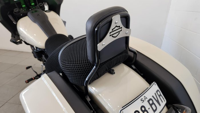 2023 Harley-Davidson Low Rider ST 117 (FXLRST) Softail Beige