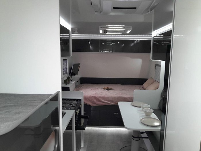 2025 Windsor Genesis 196Md Wild 19'6