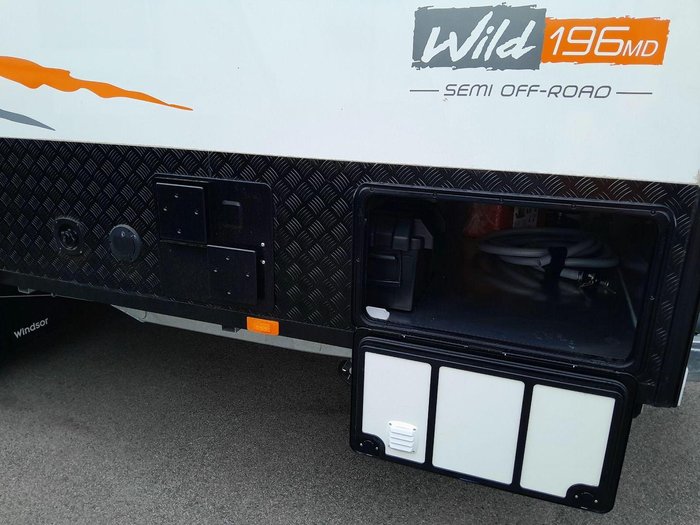 2025 Windsor Genesis 196Md Wild 19'6