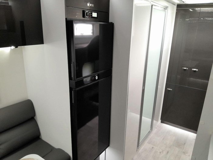 2025 Windsor Genesis 196Md Wild 19'6