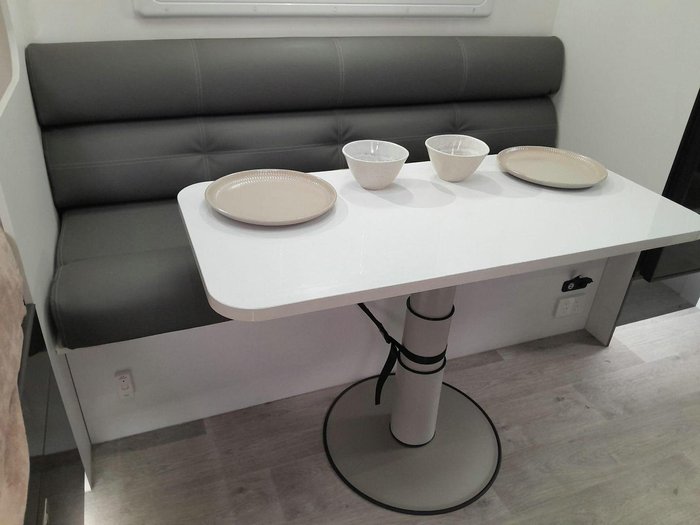 2025 Windsor Genesis 196Md Wild 19'6