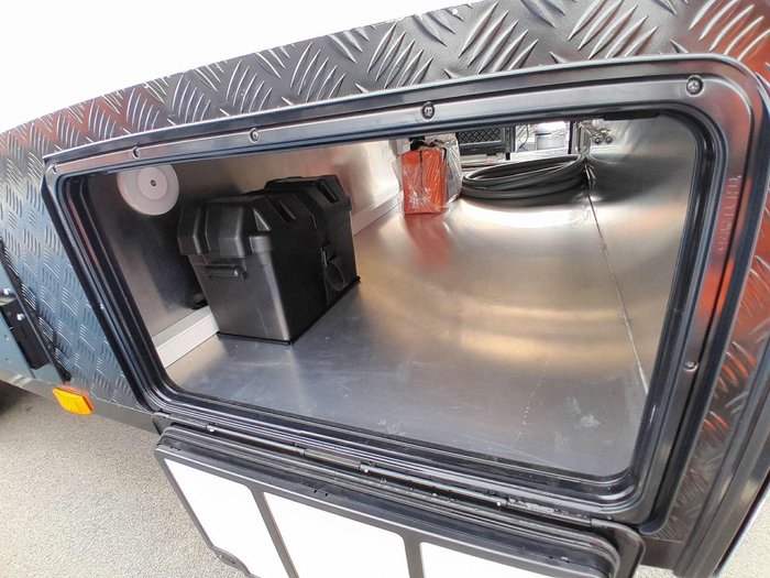 2025 Windsor Genesis 196Md Wild 19'6