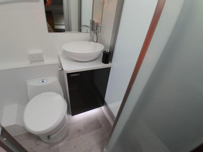 2025 Windsor Genesis 196Md Wild 19'6