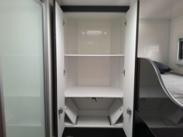 2025 Windsor Genesis 196Md Wild 19'6