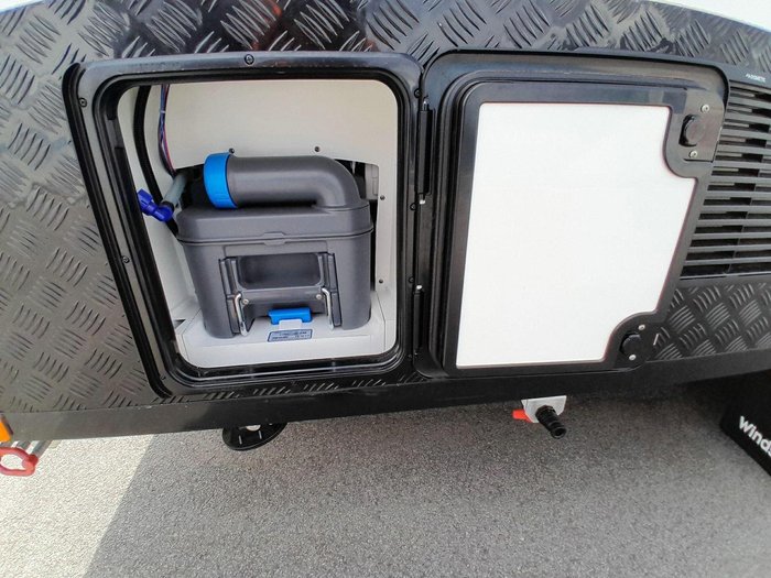 2025 Windsor Genesis 176Rd 17'