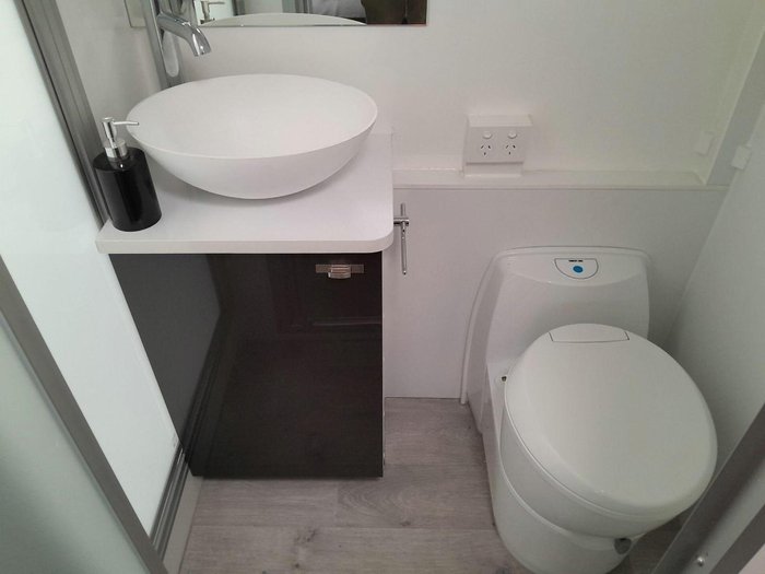 2025 Windsor Genesis 220Md 22' 2 Bunk