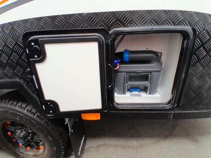 2025 Windsor Genesis 220Md 22' 2 Bunk