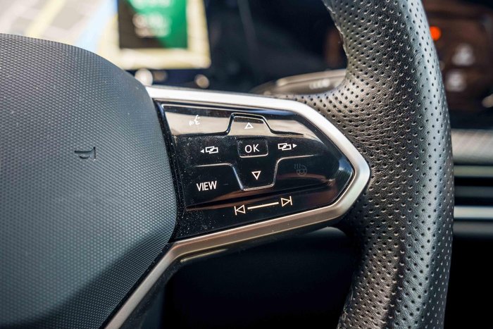 2023 Volkswagen Golf 110TSI R-Line