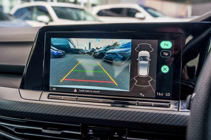 2023 Volkswagen Golf 110TSI R-Line