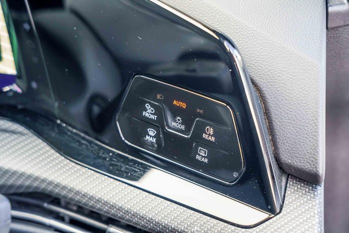 2023 Volkswagen Golf 110TSI R-Line