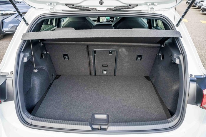 2023 Volkswagen Golf 110TSI R-Line