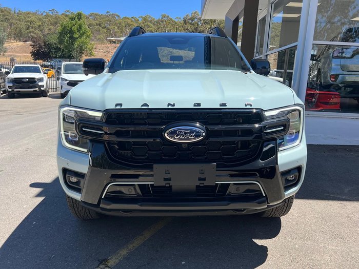 2025 Ford Ranger PHEV Stormtrak