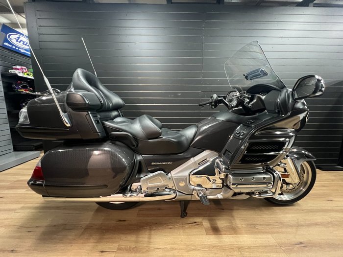 2010 Honda GL1800 (GL1800A) GOLDWING Grey