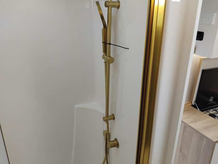 2025 New Age Caravans My26 New Floor Plan Manta Ray Mr19er Couples Van