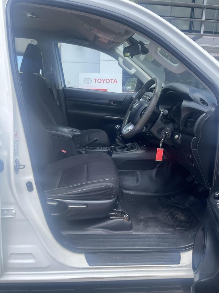2019 Toyota Hilux SR GUN126R 4X4 Dual Range Glacier White