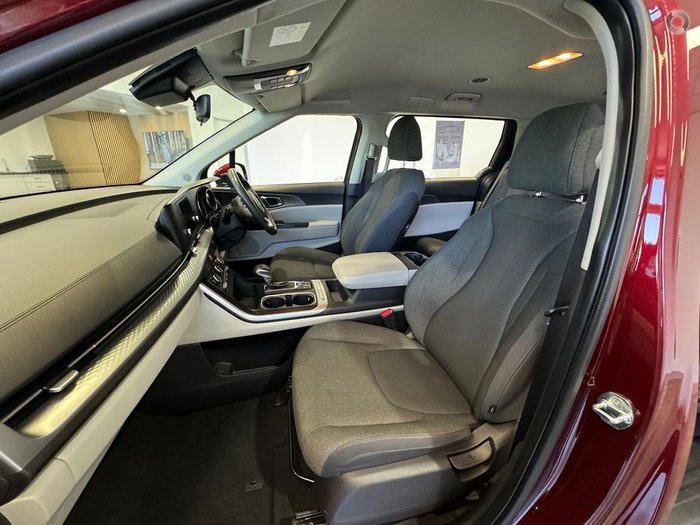 2023 Kia Carnival S