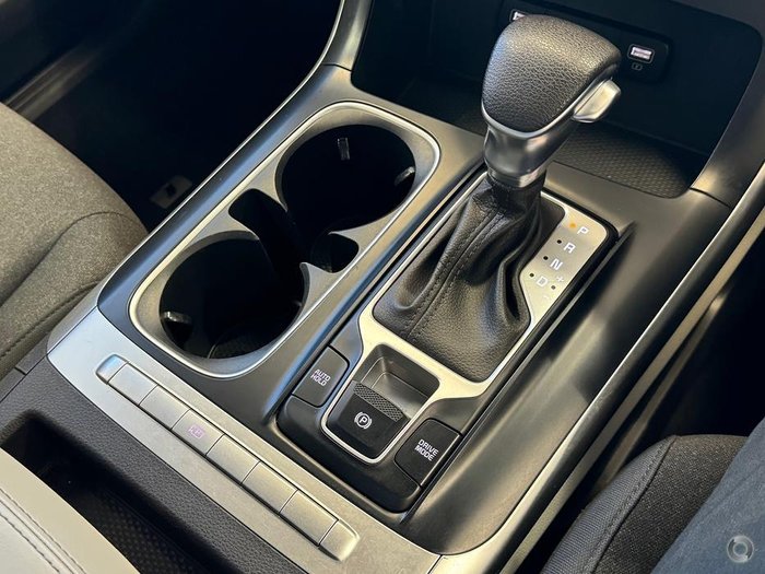 2023 Kia Carnival S