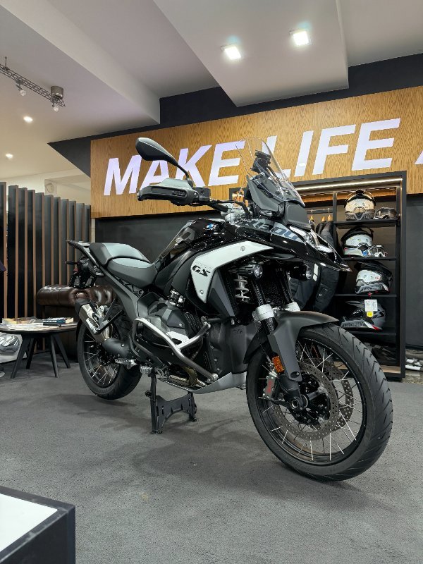 2025 BMW Motorrad 2025 Bmw 1300CC R 1300 GS Triple Black BLACK STORM METALLIC