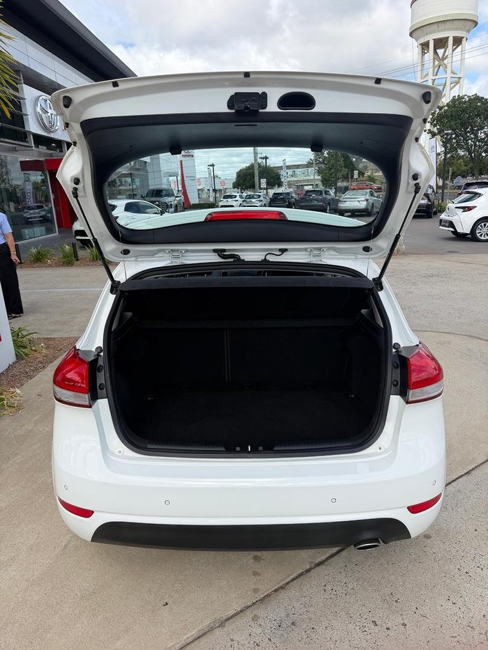 2016 Kia Cerato S YD MY16 Snow White Pearl