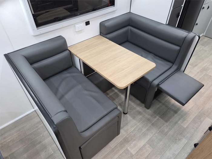 2022 Vacationer Caravans Talon