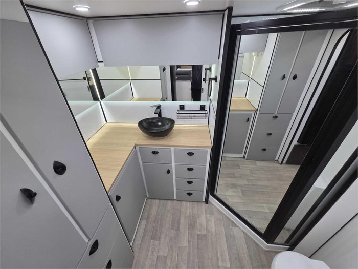 2022 Vacationer Caravans Talon