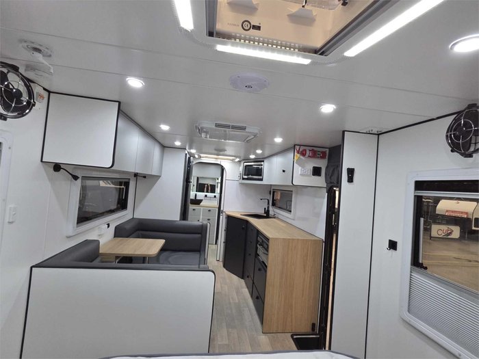 2022 Vacationer Caravans Talon