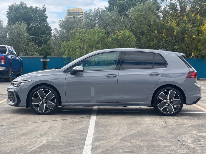 2025 Volkswagen Golf 110TSI R-Line