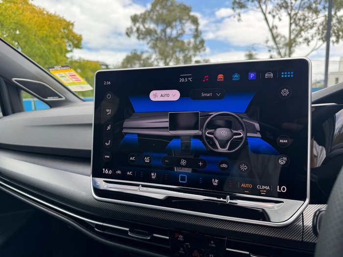 2025 Volkswagen Golf 110TSI R-Line