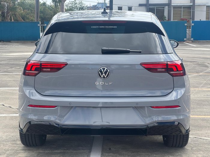 2025 Volkswagen Golf 110TSI R-Line