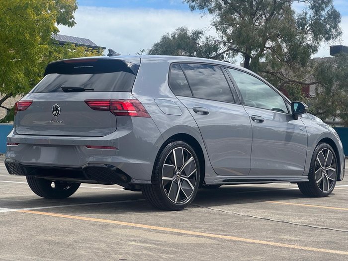 2025 Volkswagen Golf 110TSI R-Line