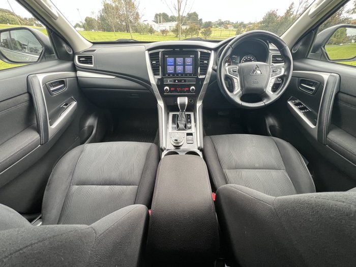 2021 Mitsubishi Pajero Sport GLS