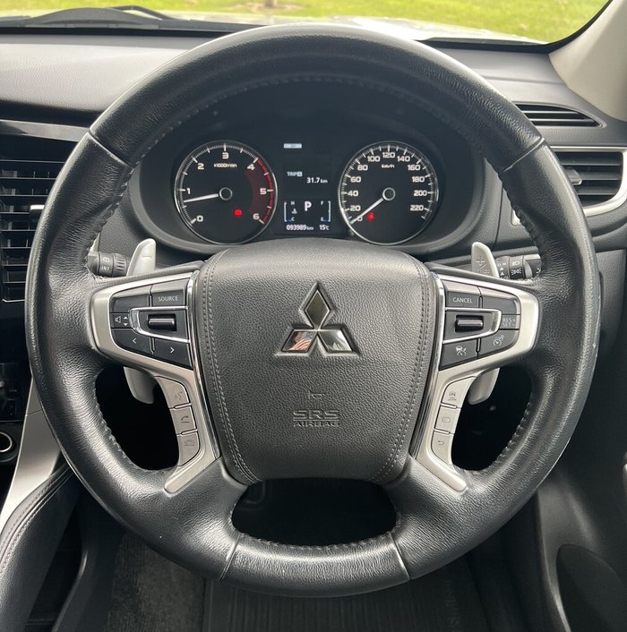 2021 Mitsubishi Pajero Sport GLS