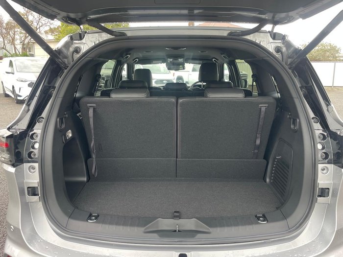 2025 Isuzu MU-X LS-T