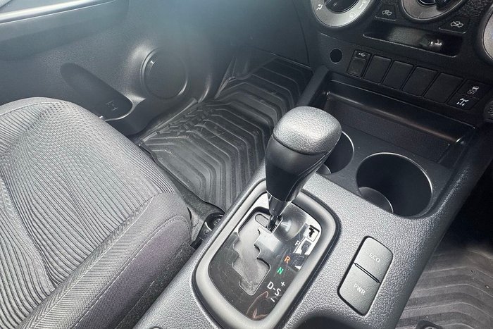 2021 Toyota Hilux SR