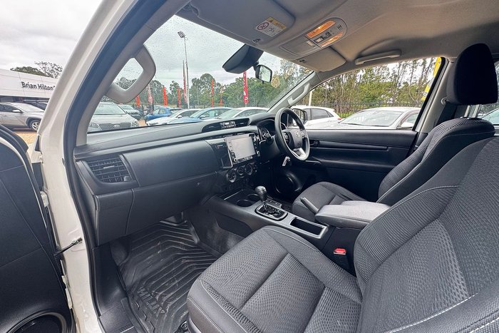 2021 Toyota Hilux SR