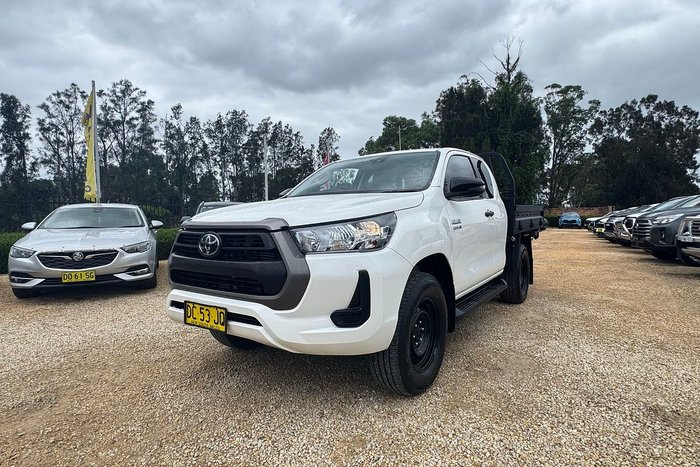 2021 Toyota Hilux SR