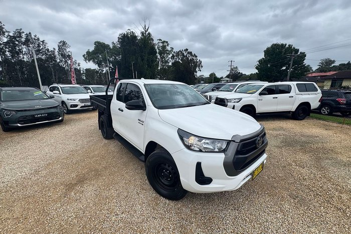 2021 Toyota Hilux SR