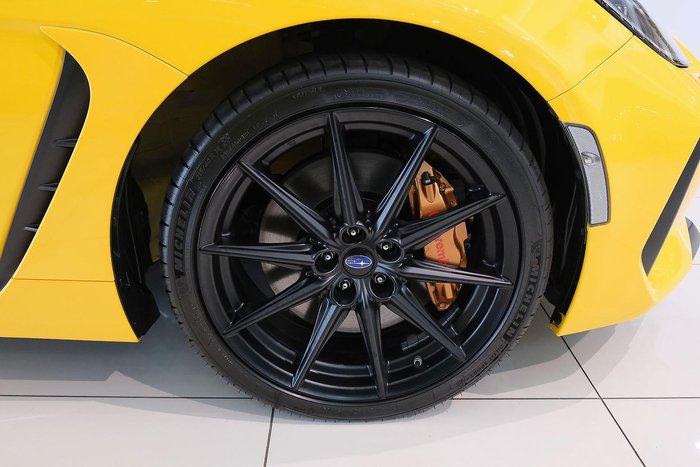 2025 Subaru BRZ tS Kiiro