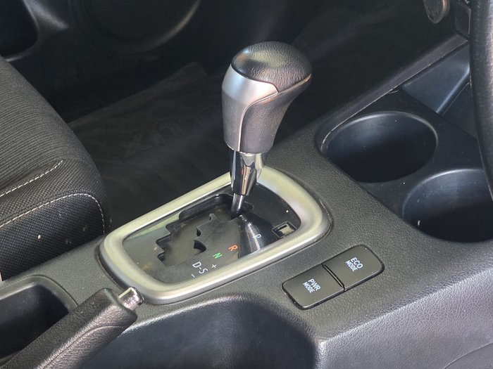 2020 Toyota Hilux SR5