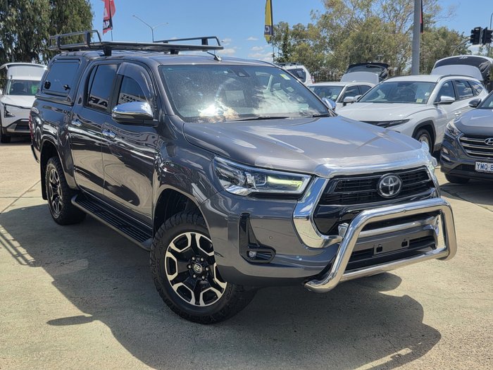 2020 Toyota Hilux SR5