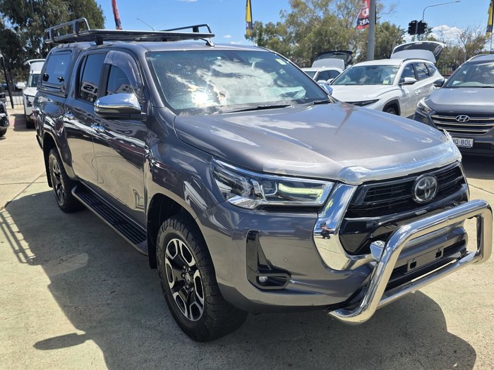 2020 Toyota Hilux SR5